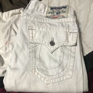 All white mens True religion jeans Sz 33